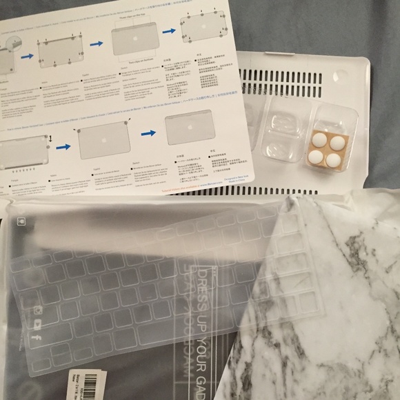 14 Inch Marble Slab in Grey Mac Book Case - Soft Skin by IBENZER - Picture 3 of 10